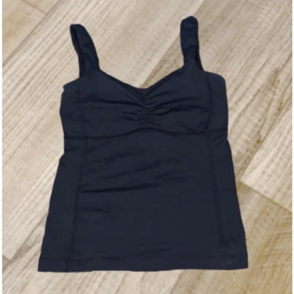 Lululemon Athletica black form fitting tank 6